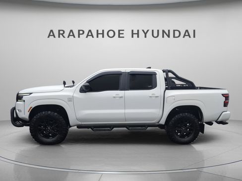 Used 2023 Nissan Frontier SV w/ Midnight Edition Package AWD/4WD image 2