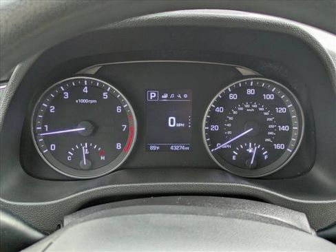 Used 2018 Hyundai Elantra SEL FWD image 11