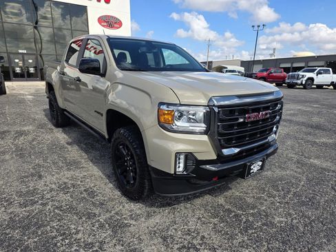 Used 2022 GMC Canyon AT4 AWD/4WD image 1
