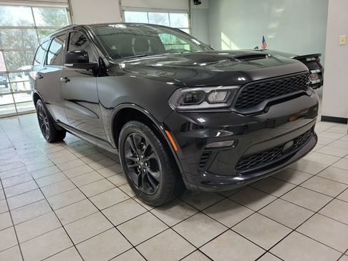 Used 2023 Dodge Durango GT image 11