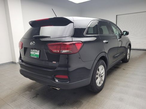 Used 2020 Kia Sorento LX image 9