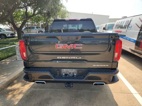 Used 2020 GMC Sierra 1500 Denali RWD image 5