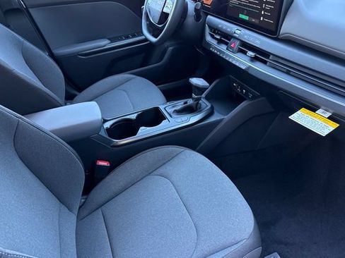New 2026 Kia K4 FWD image 17