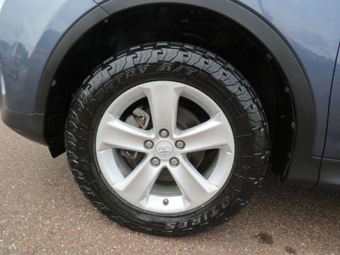 Used 2013 Toyota RAV4 XLE image 16