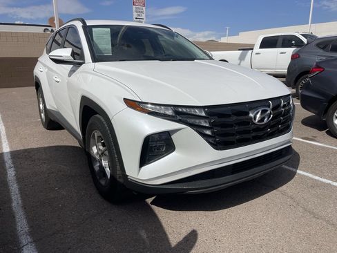 Used 2022 Hyundai Tucson SEL FWD image 2