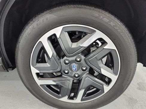 Used 2025 Subaru Forester Limited AWD/4WD image 11