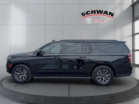 Used 2021 Chevrolet Suburban Z71 w/ Z71 Off-Road Package image 7