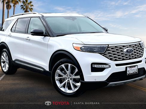 Used 2023 Ford Explorer Platinum w/ Technology Package RWD image 1