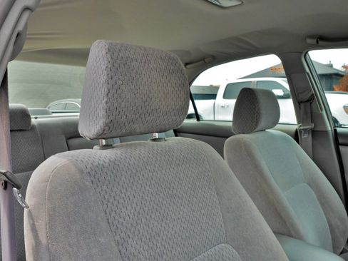 Used 2003 Toyota Camry LE image 14