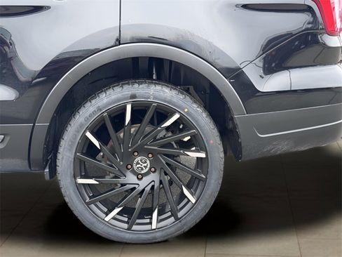 Used 2018 Ford Explorer 4WD image 38