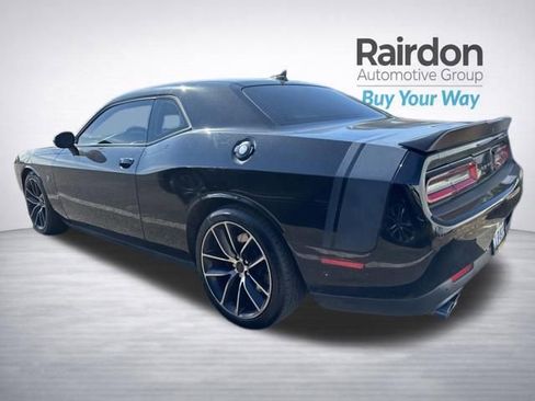 Used 2016 Dodge Challenger R/T Scat Pack RWD image 11