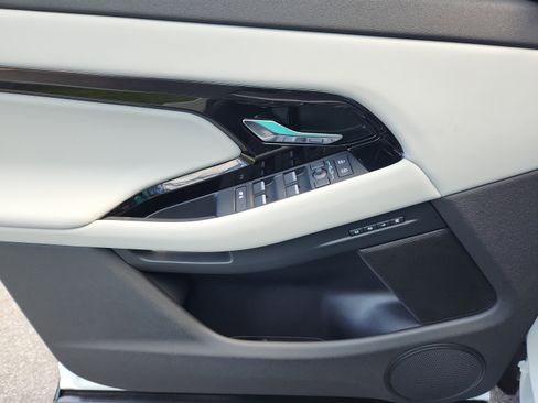 Certified 2026 Land Rover Range Rover Evoque S image 24
