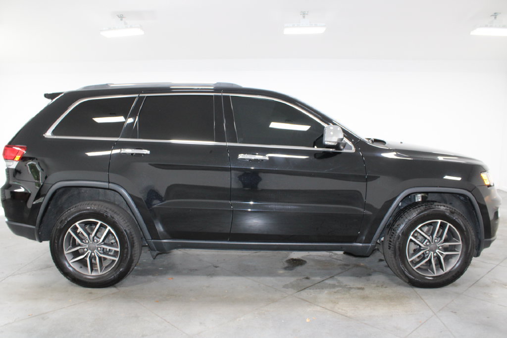 Used 2021 Jeep Grand Cherokee Limited AWD/4WD image 11