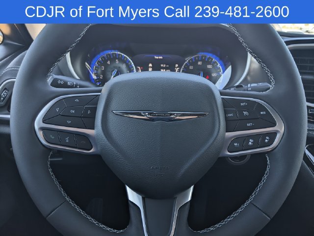 New 2026 Chrysler Pacifica Select FWD image 18