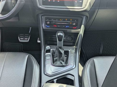 Used 2023 Volkswagen Tiguan SE R-Line FWD image 19