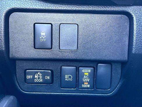 Used 2023 Toyota Tacoma 4x4 Double Cab image 33