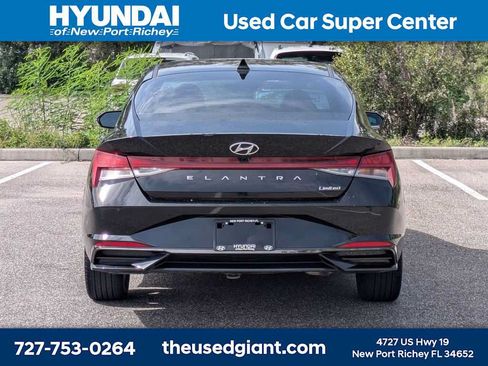 Certified 2023 Hyundai Elantra Limited FWD image 4