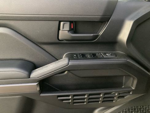 Used 2025 Toyota 4Runner SR5 image 13