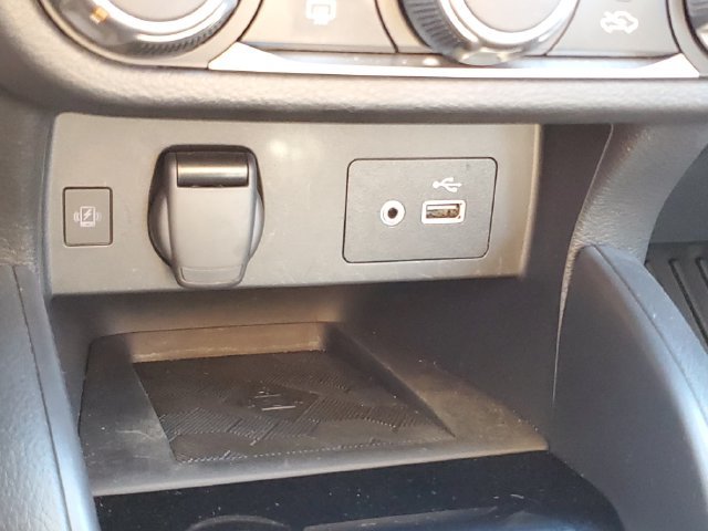 Certified 2025 Nissan Versa SV w/ Trunk Package FWD image 28