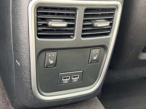 Used 2015 Chrysler 300 C w/ Harman/Kardon Audio Group RWD image 54