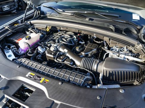 New 2025 Jeep Grand Cherokee Limited image 12