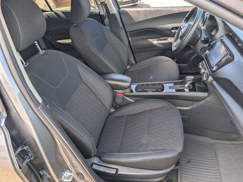 Used 2023 Nissan Kicks SV w/ Interior Electronics Package FWD image 8