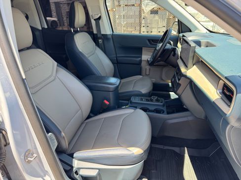 Used 2025 Ford Maverick Lariat w/ 4K Tow Package AWD/4WD image 34
