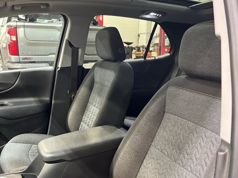 Used 2022 Chevrolet Equinox LT image 15