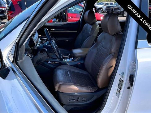 Used 2022 Kia Telluride SX w/ SX Prestige Package AWD/4WD image 21