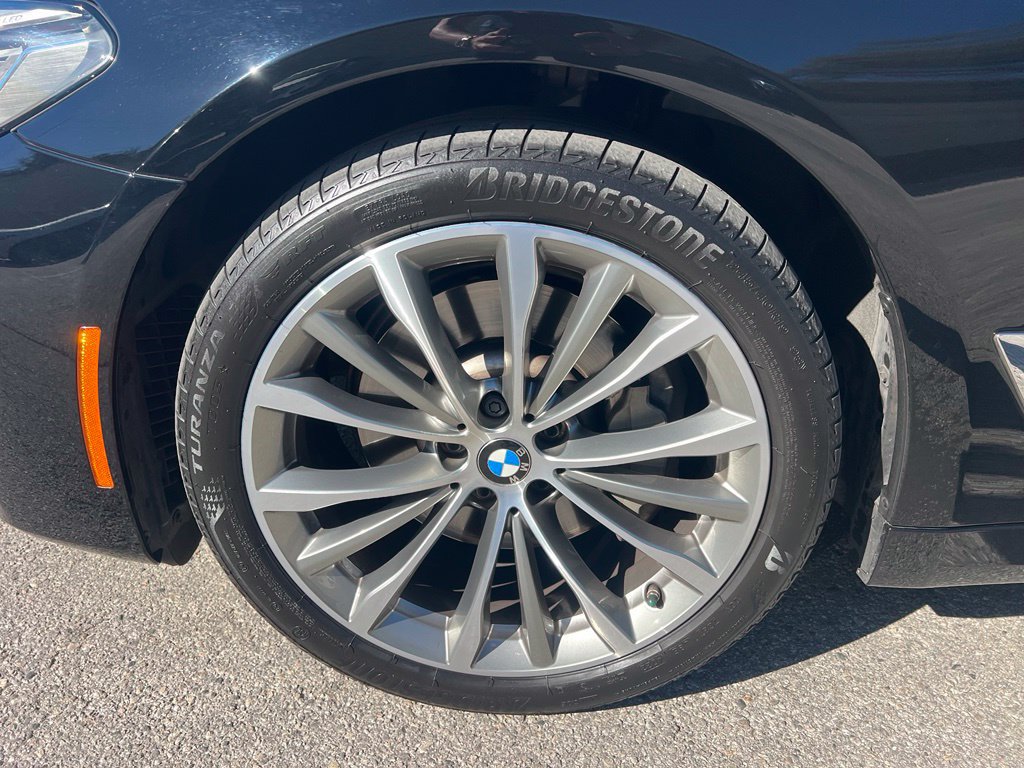 Certified 2023 BMW 530i w/ Convenience Package RWD image 6
