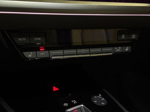 Certified 2024 Audi Q4 e-tron Premium Plus w/ Premium Plus image 28