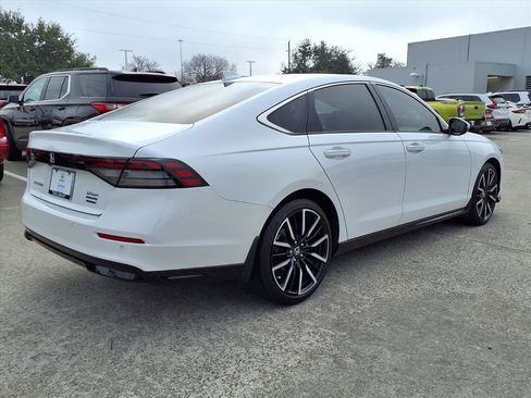 Certified 2024 Honda Accord Touring image 24