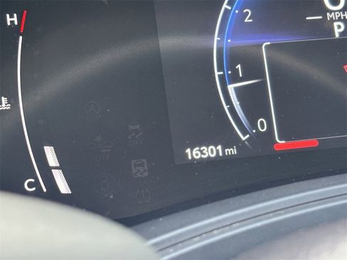 Certified 2025 Toyota Grand Highlander XLE image 32