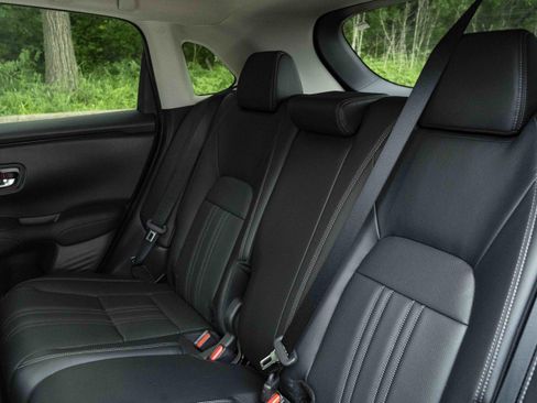 Used 2024 Honda HR-V EX-L image 18