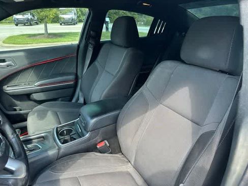 Certified 2018 Dodge Charger R/T RWD image 3