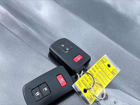 Used 2021 Toyota Tacoma TRD Off-Road w/ TRD Premium Off Road Package image 10