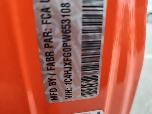 Used 2023 Jeep Wrangler Unlimited Rubicon image 18