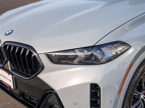 Used 2024 BMW X6 xDrive40i w/ Premium Package AWD/4WD image 28