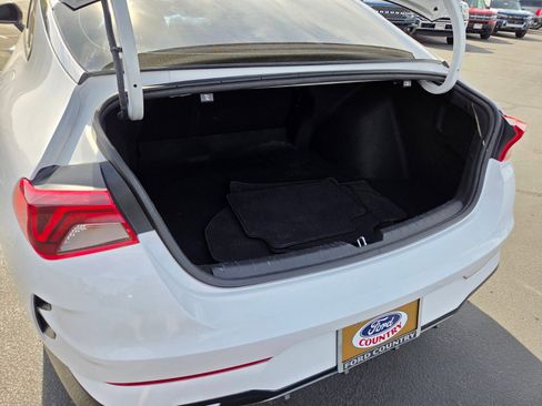 Used 2022 Kia K5 GT-Line image 13
