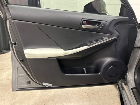 Used 2025 Lexus IS 350 F Sport image 14