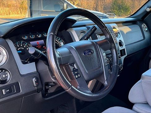 Used 2014 Ford F150 XLT w/ XLT Chrome Package image 11