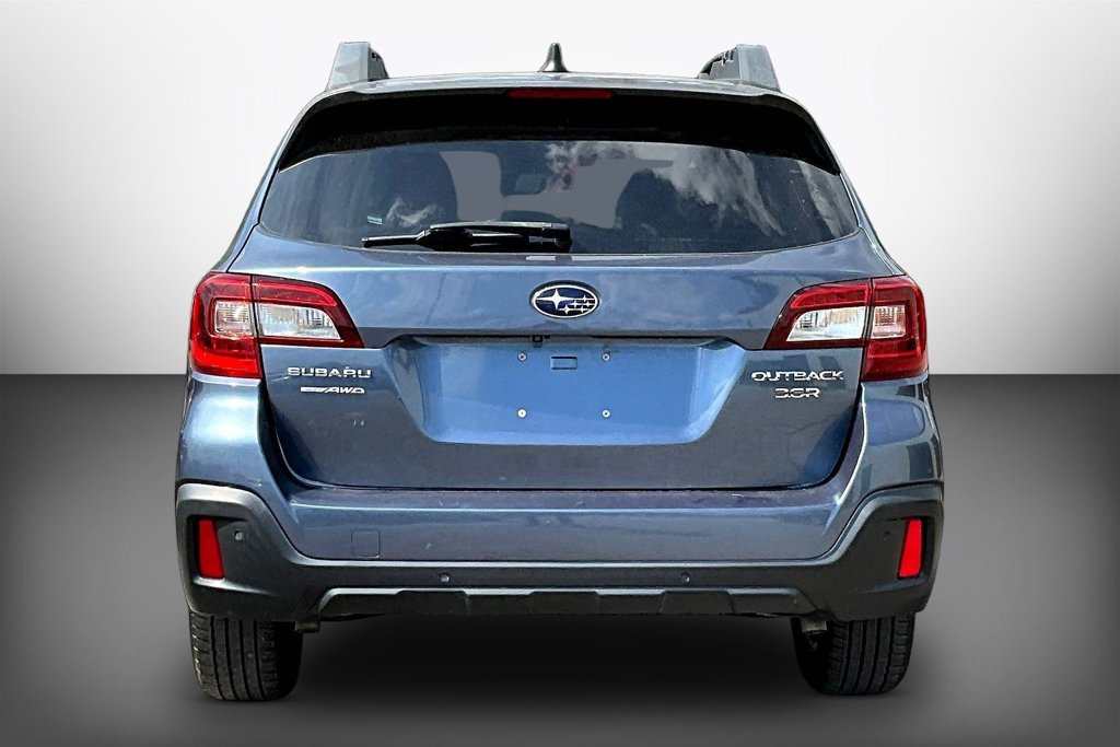Used 2018 Subaru Outback 3.6R Limited AWD/4WD image 5