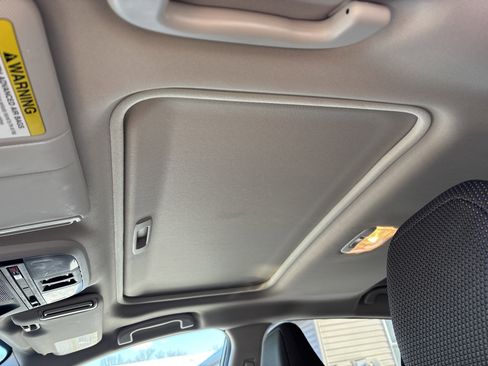 Used 2024 Subaru Crosstrek 2.0i Premium image 28