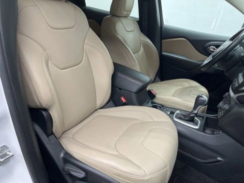 Used 2015 Jeep Cherokee Limited w/ Luxury Group FWD image 20