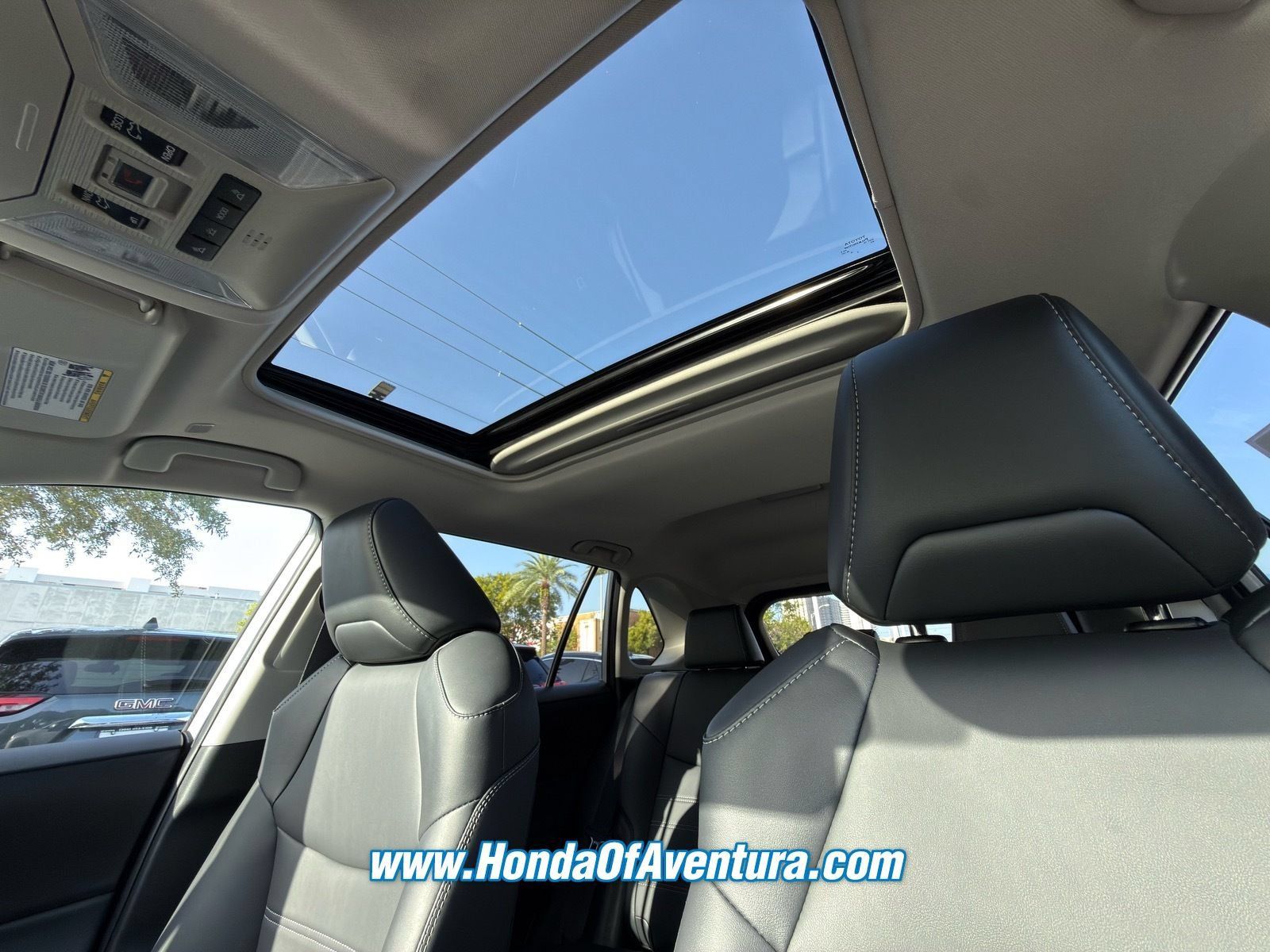 Used 2025 Toyota RAV4 XLE Premium w/ Weather Package AWD/4WD image 30