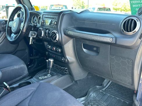 Used 2013 Jeep Wrangler Unlimited Sport AWD/4WD image 8