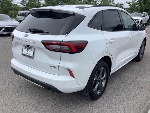 Used 2023 Ford Escape ST-Line Select AWD/4WD image 5