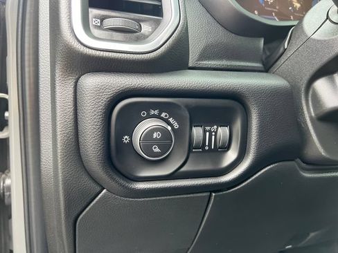 New 2026 RAM 2500 Laramie AWD/4WD image 12