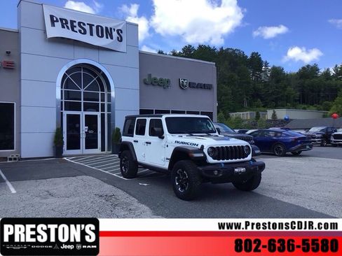 Used 2024 Jeep Wrangler Unlimited Rubicon 4xe AWD/4WD image 8