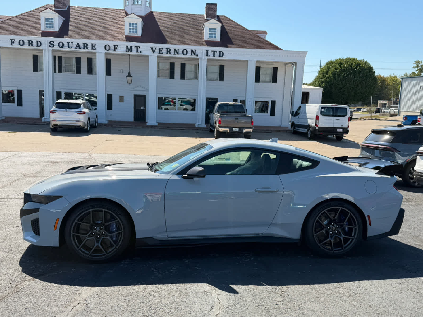 New 2026 Ford Mustang Dark Horse SC w/ Carbon Fiber Exterior Package RWD image 2